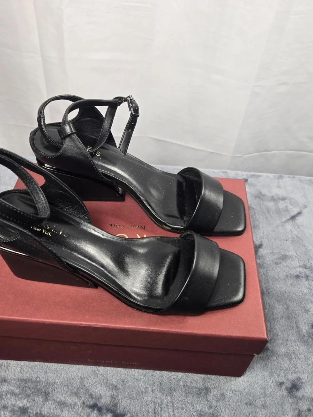 Torgeis Black leather wedged heel sandle
